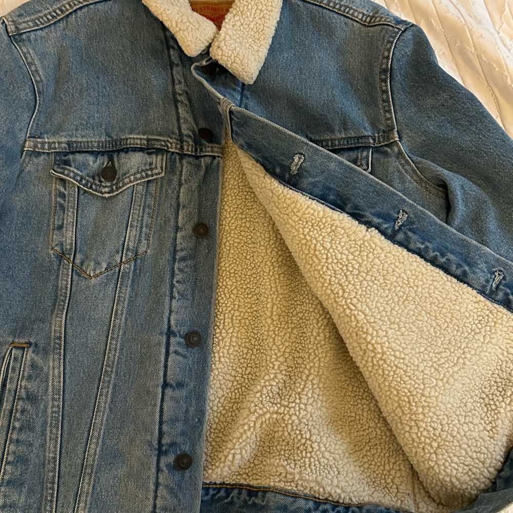 Levi's Blue Jean Jacket with Cream Lining